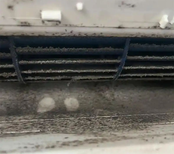 涧西空调吹的风有股烧焦味是怎么回事